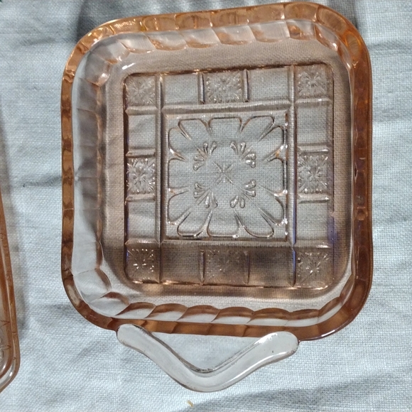 Vintage pink depression glass trinket dish - Picture 3 of 6